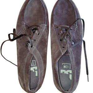 DC size 13 brown suede sneakers in excellent condition
